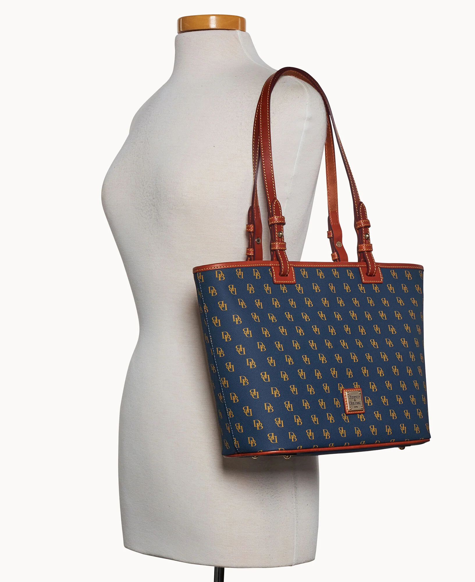 Gretta Small Leisure Shopper - Image 15