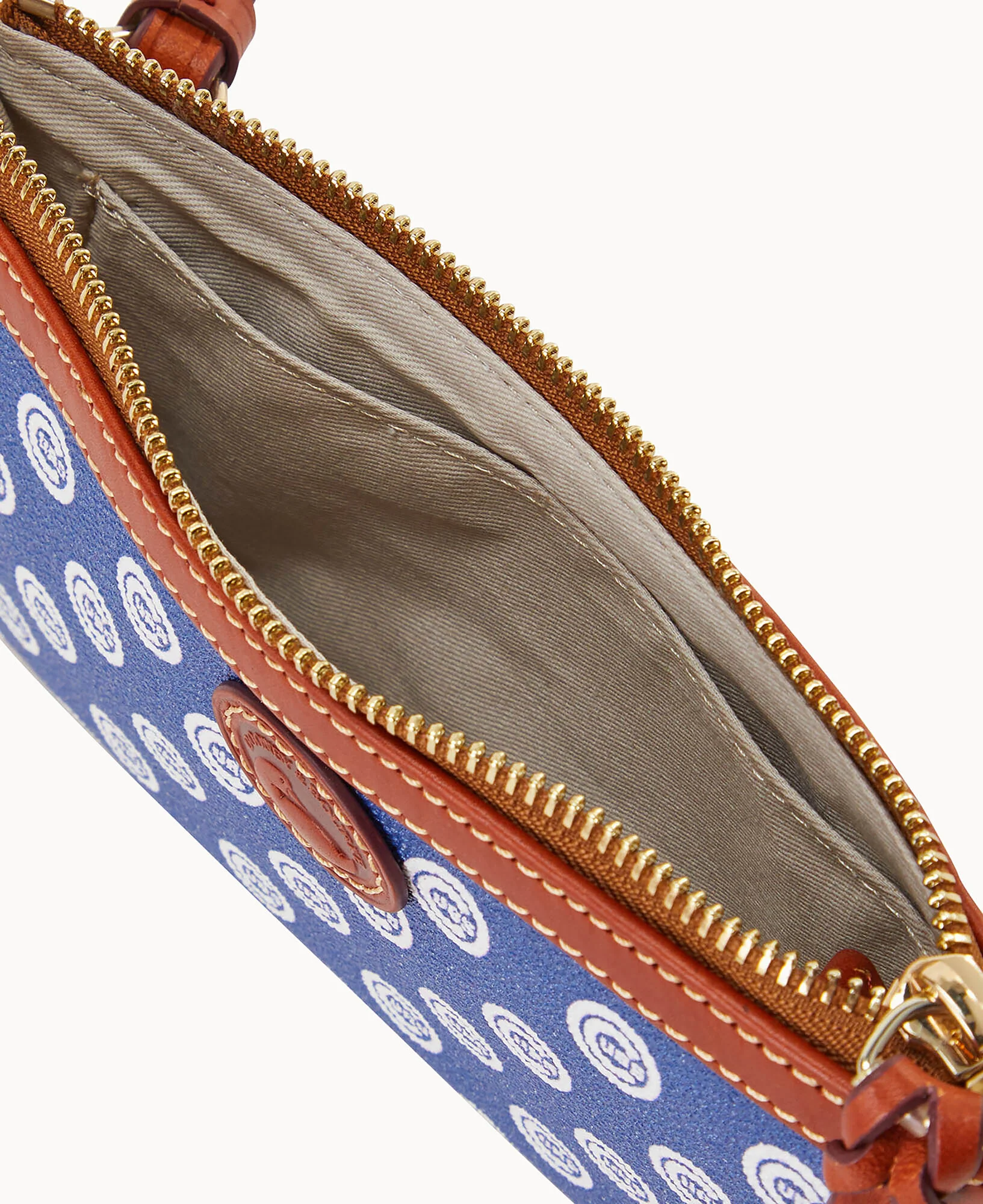 MLB Cubs Large Slim Crossbody - Image 4