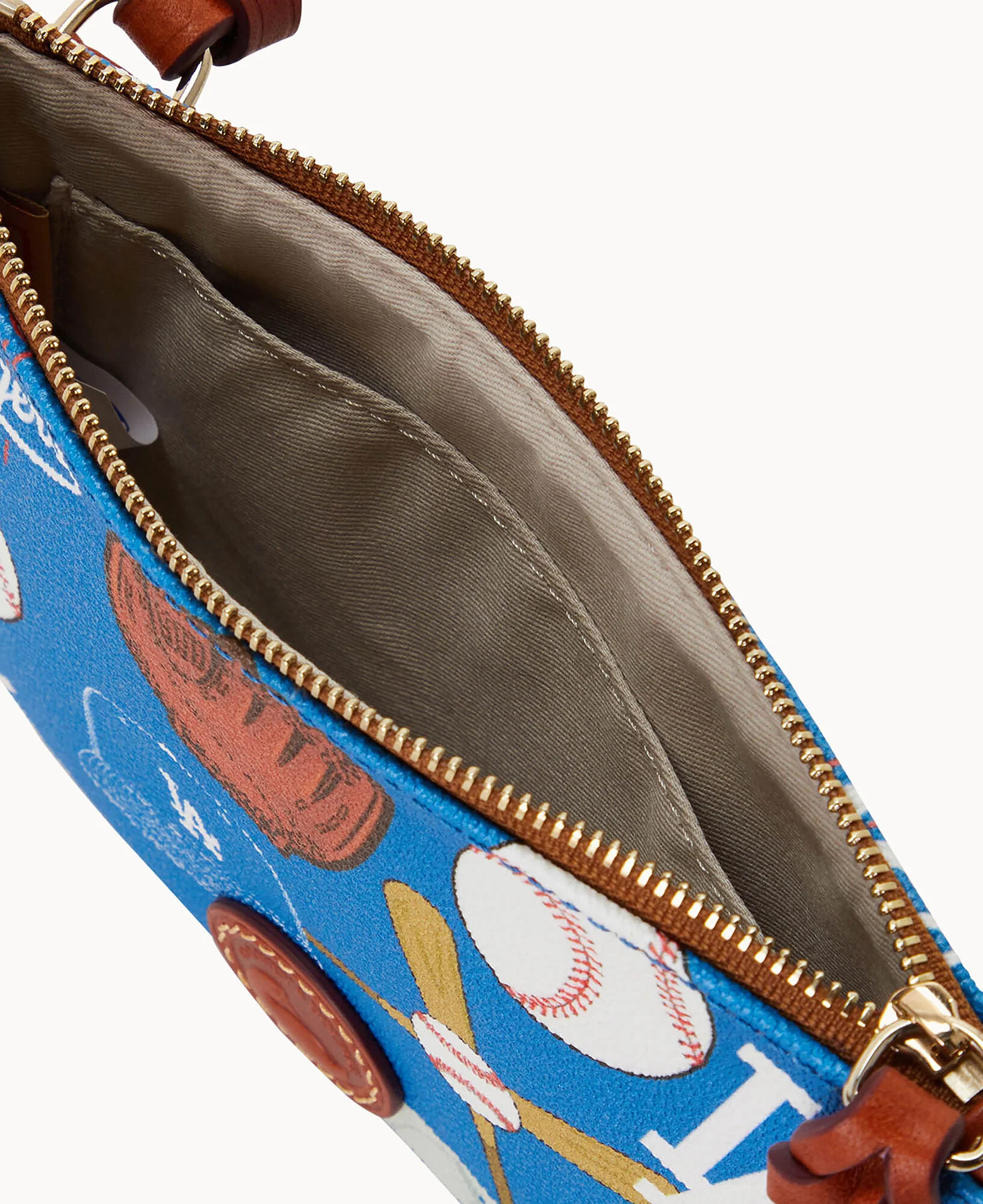 MLB Dodgers Top Zip Crossbody - Image 3