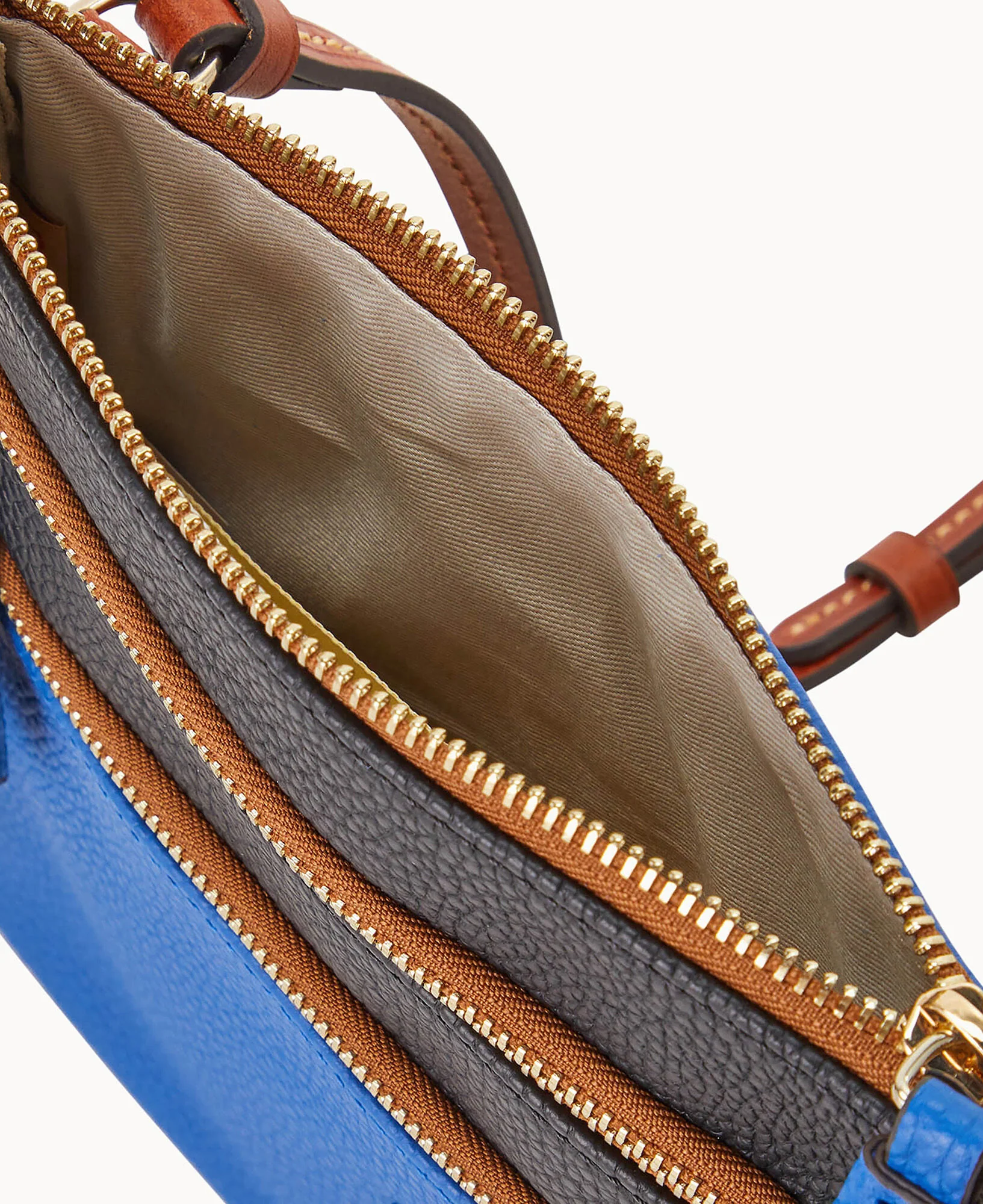 MLB Mets Triple Zip Crossbody - Image 3