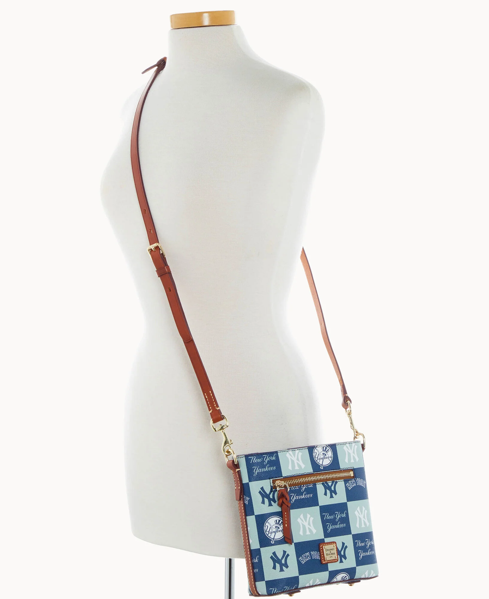 MLB Yankees Small Zip Crossbody - Image 4