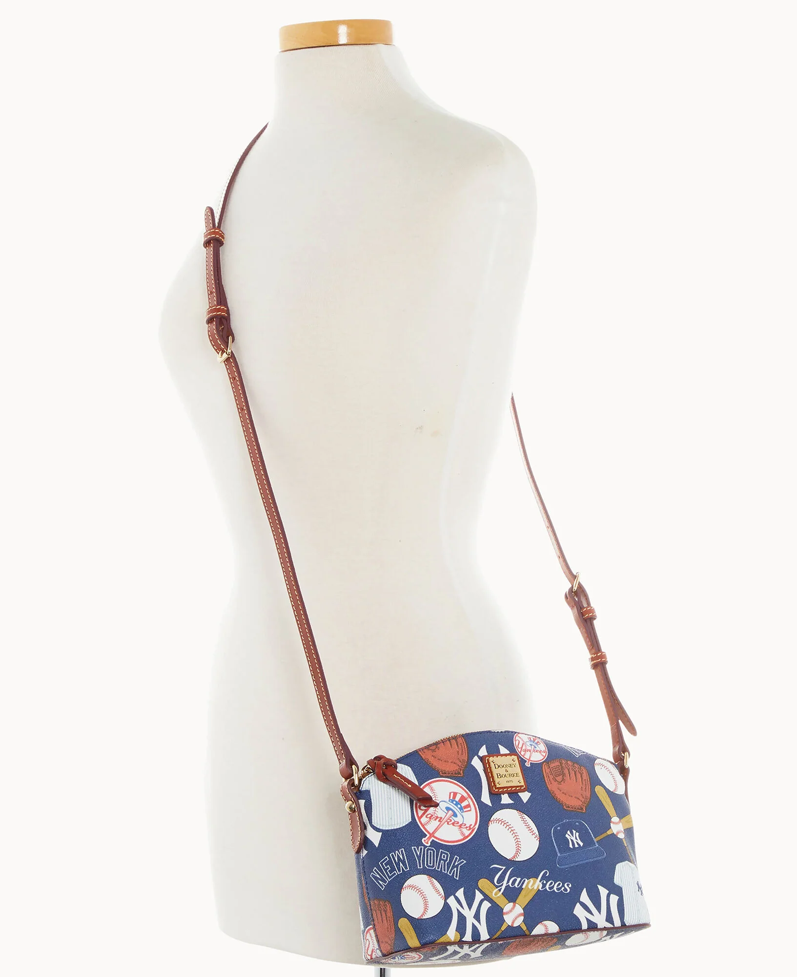 MLB Yankees Suki Crossbody - Image 4