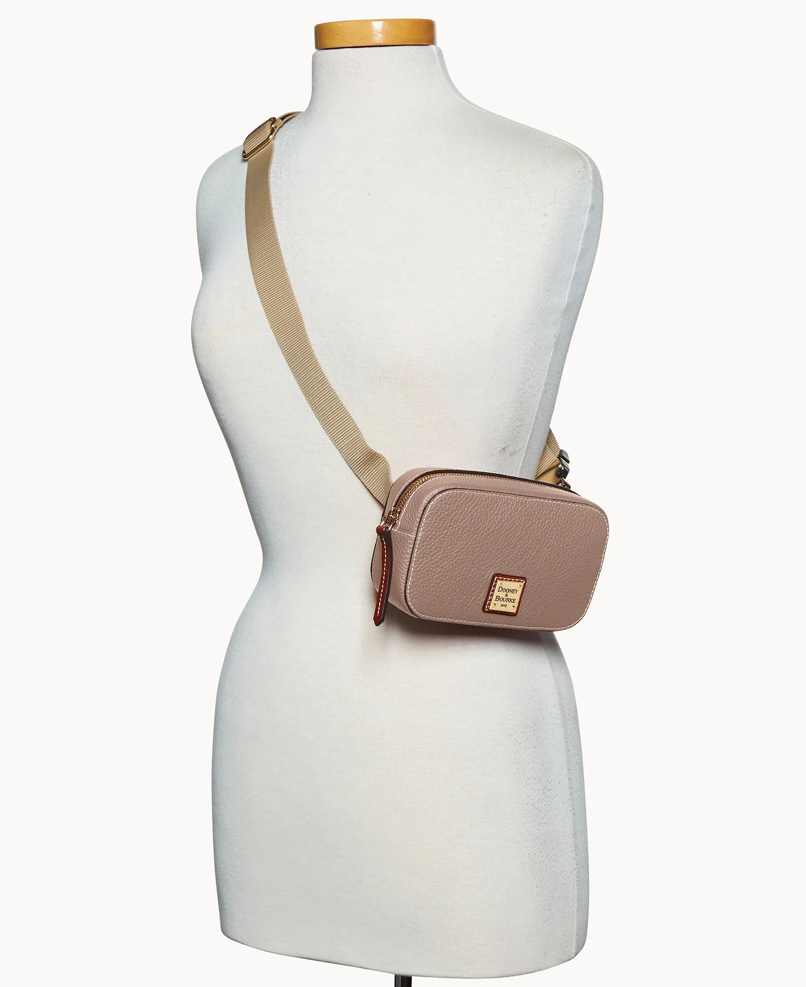 Pebble Grain Belt Bag - Image 54
