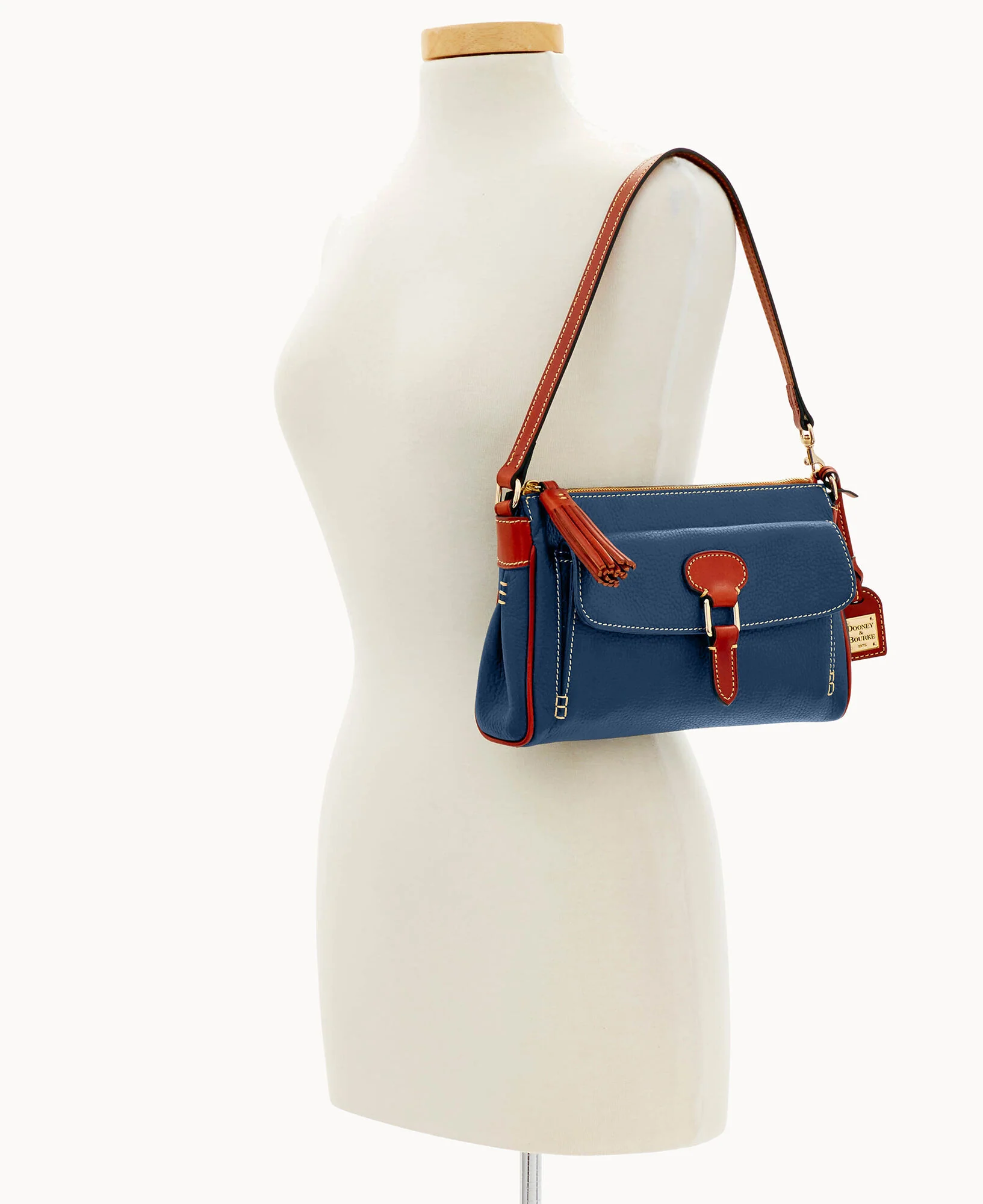 Pebble Grain Dana Pocket Clutch - Image 19