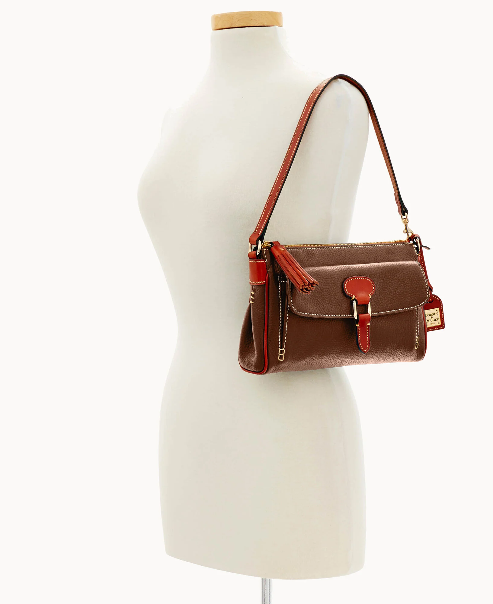Pebble Grain Dana Pocket Clutch - Image 33