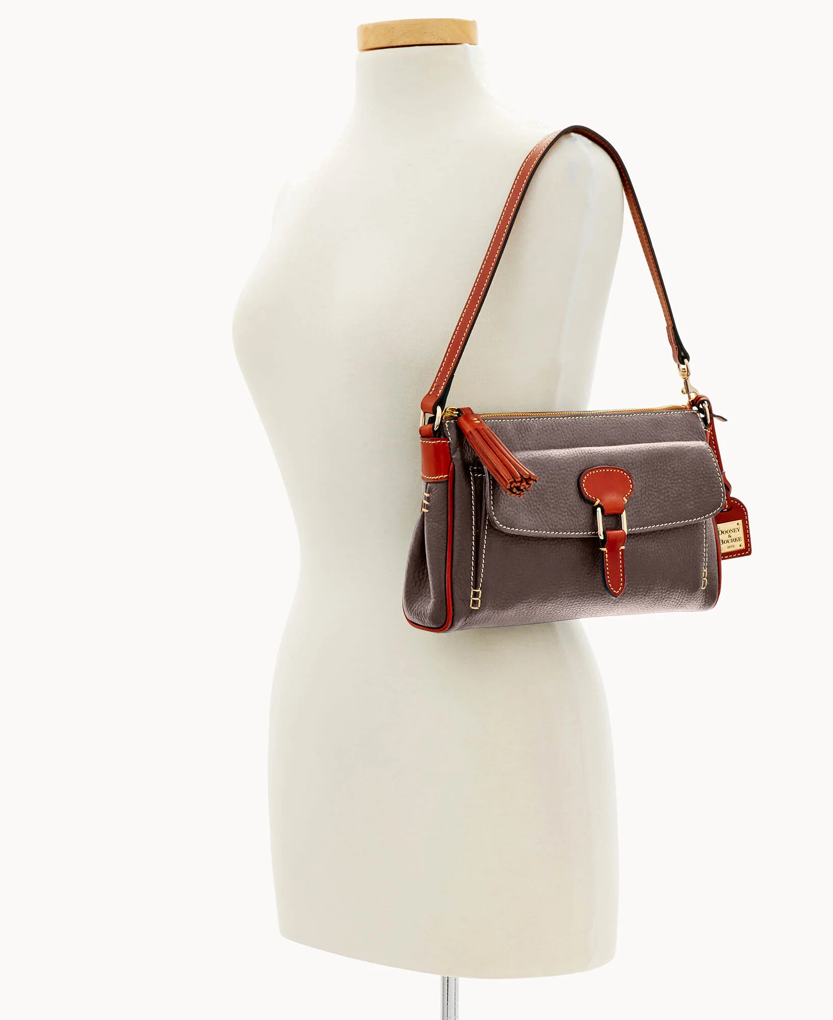 Pebble Grain Dana Pocket Clutch - Image 37
