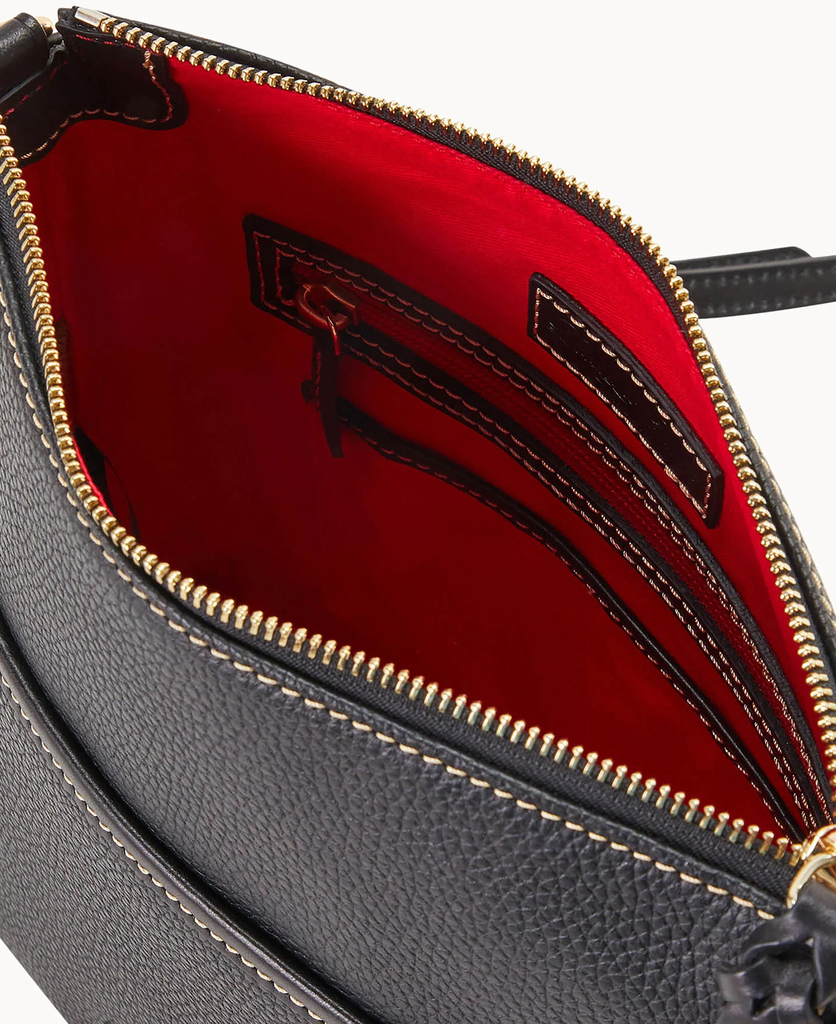 Pebble Grain Everyday Crossbody - Image 10
