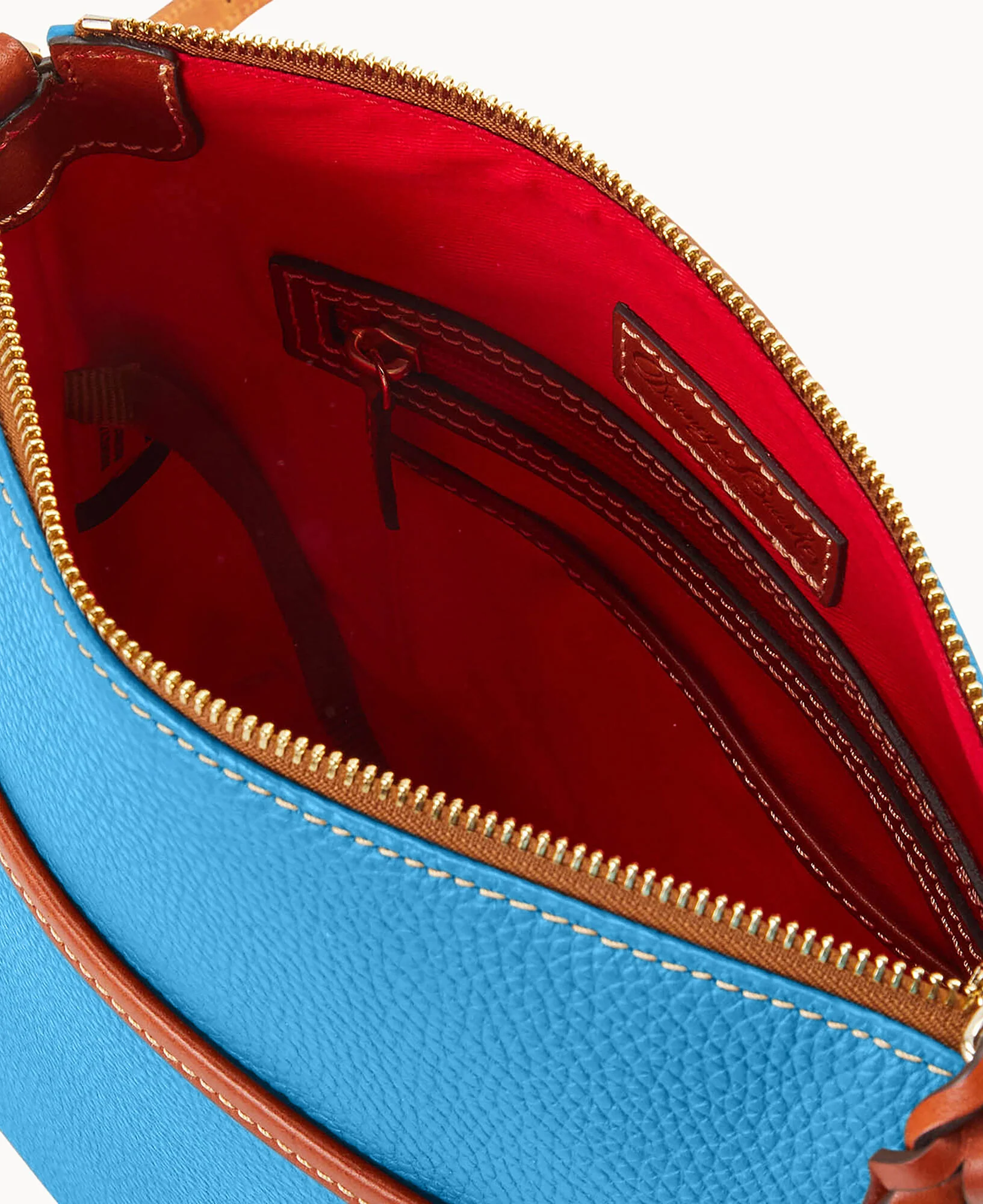 Pebble Grain Everyday Crossbody - Image 6