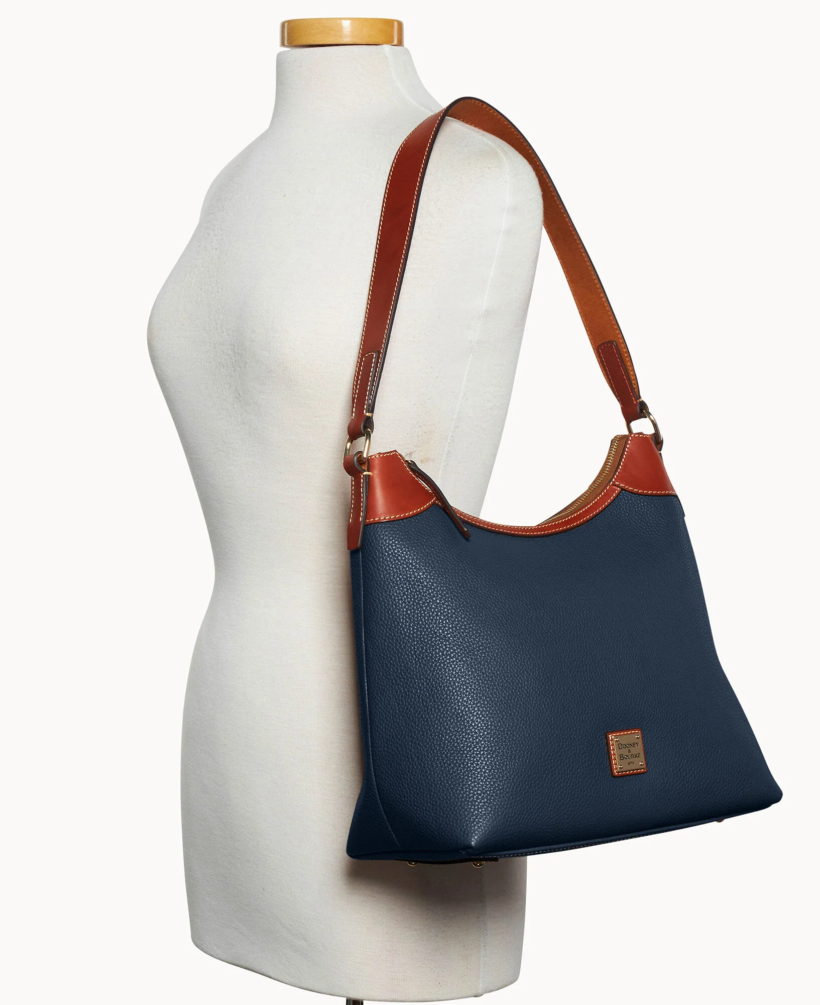 Pebble Grain Hobo - Image 38