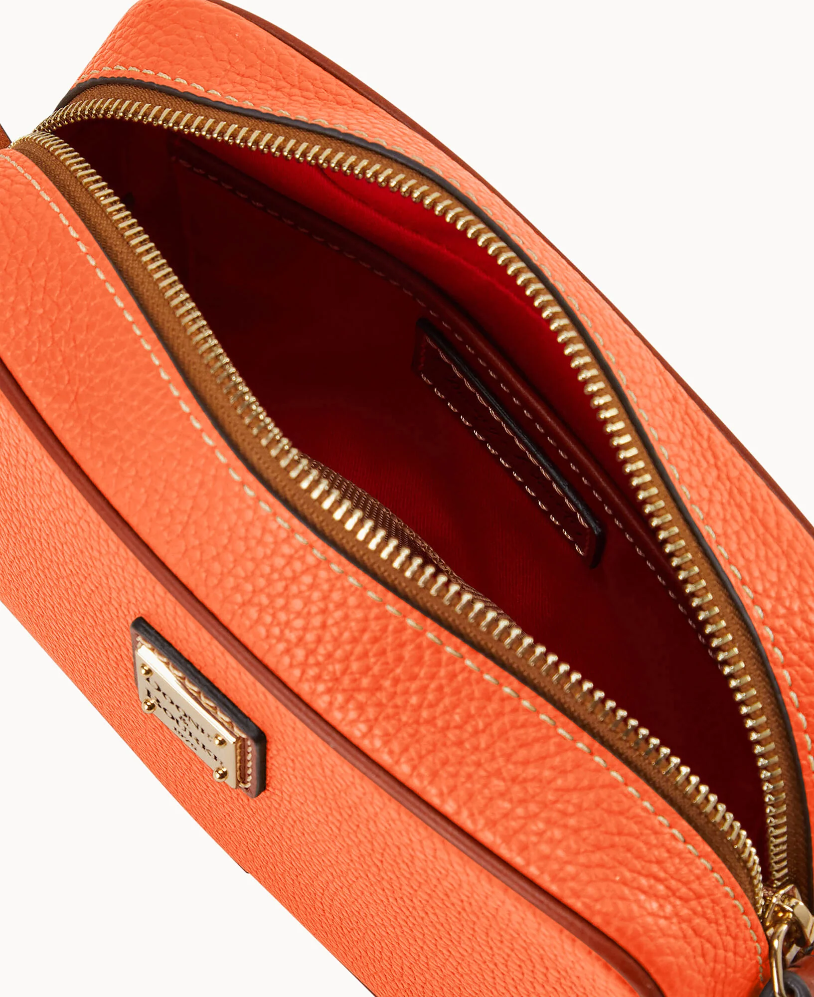 Pebble Grain Loni Crossbody - Image 3
