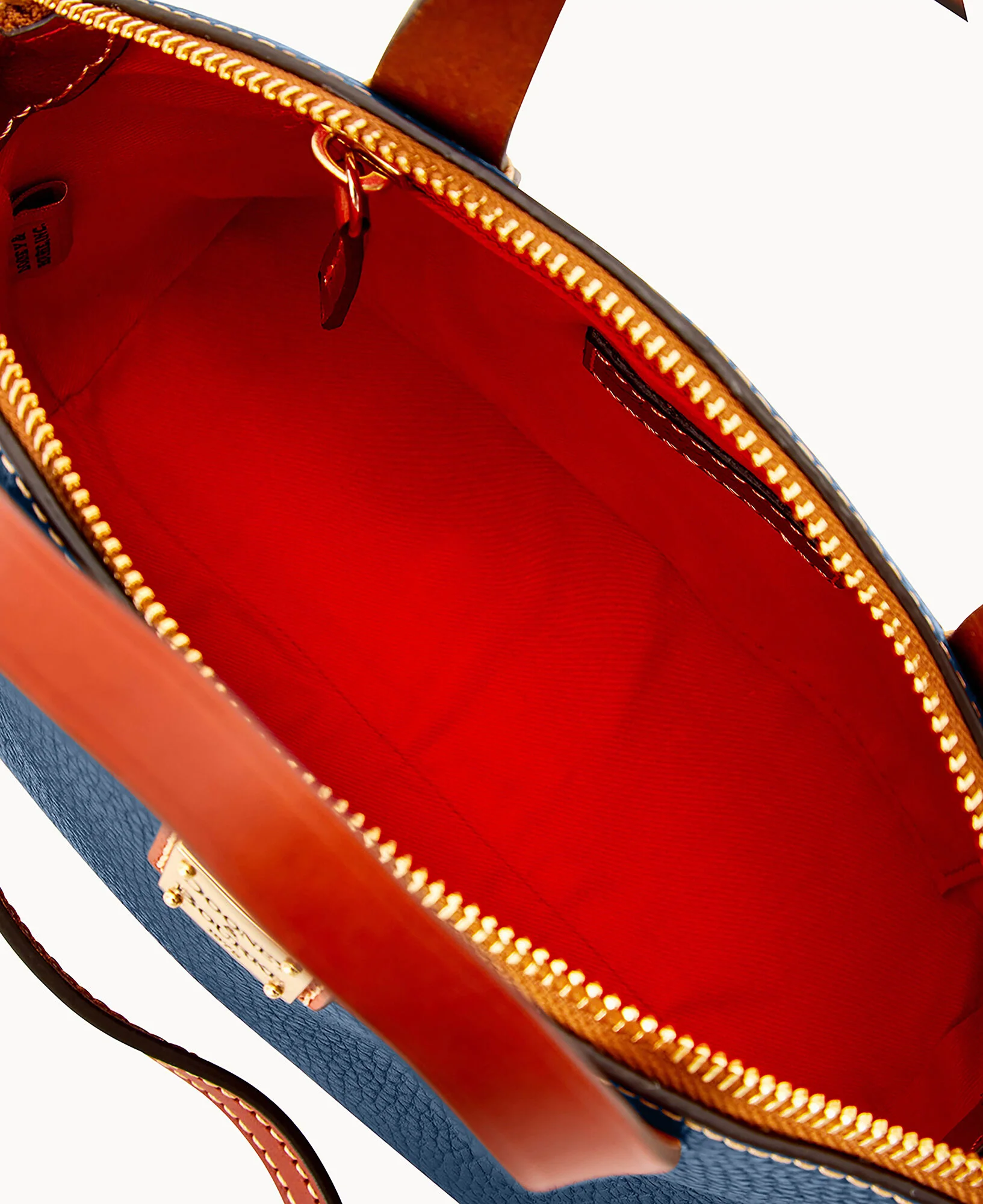 Pebble Grain Ruby - Image 6