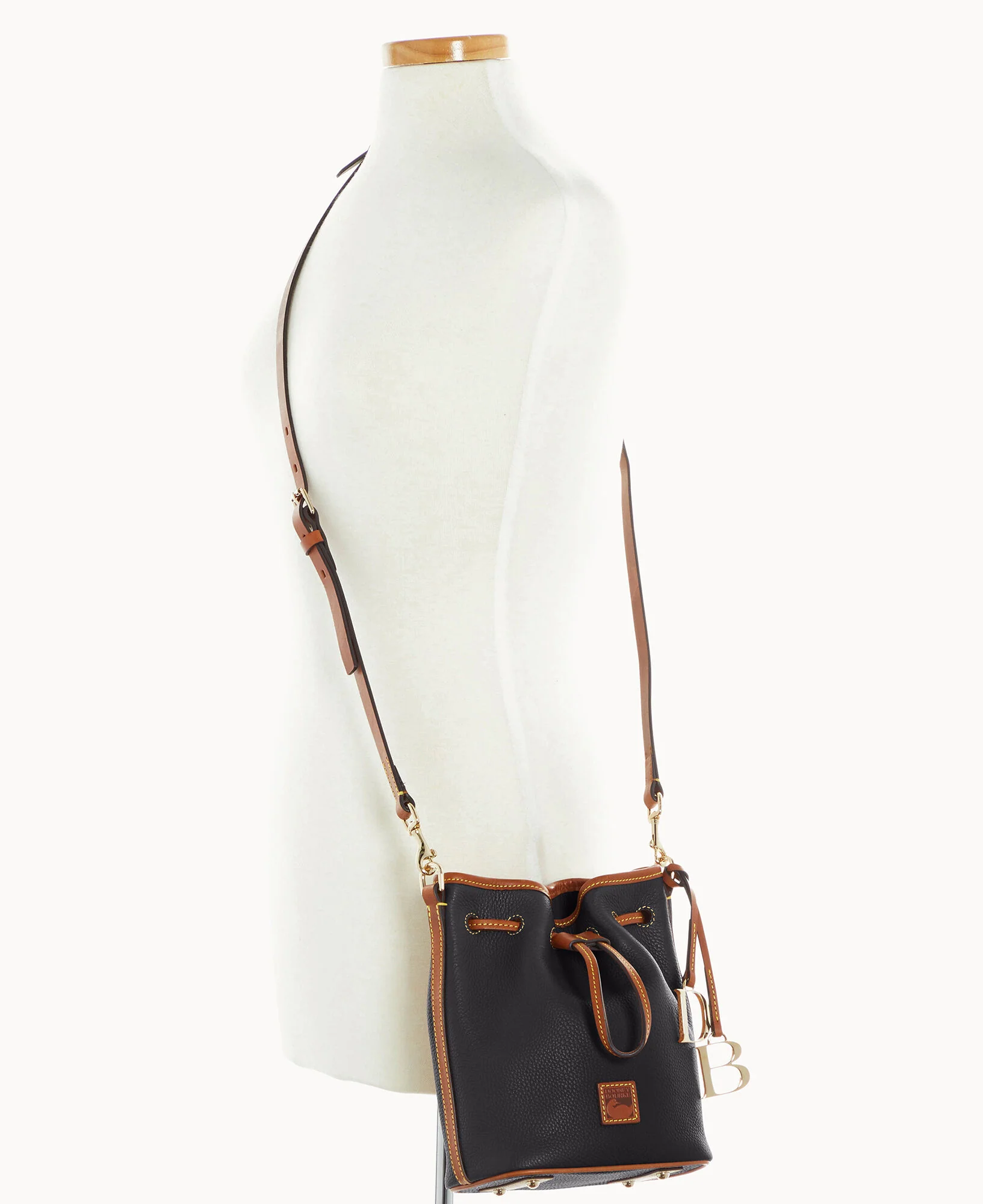 Pebble Grain Small Drawstring - Image 18