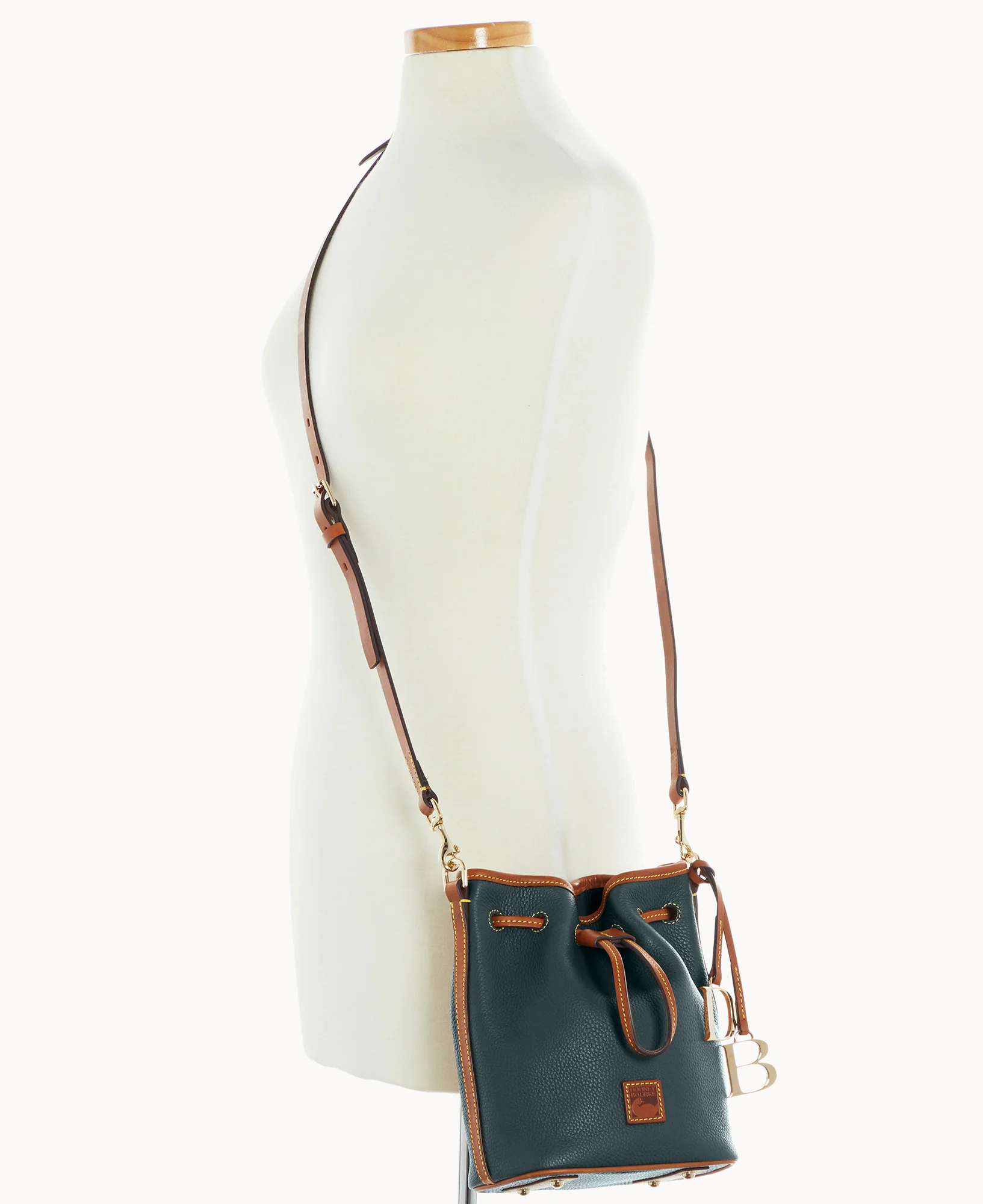 Pebble Grain Small Drawstring - Image 42