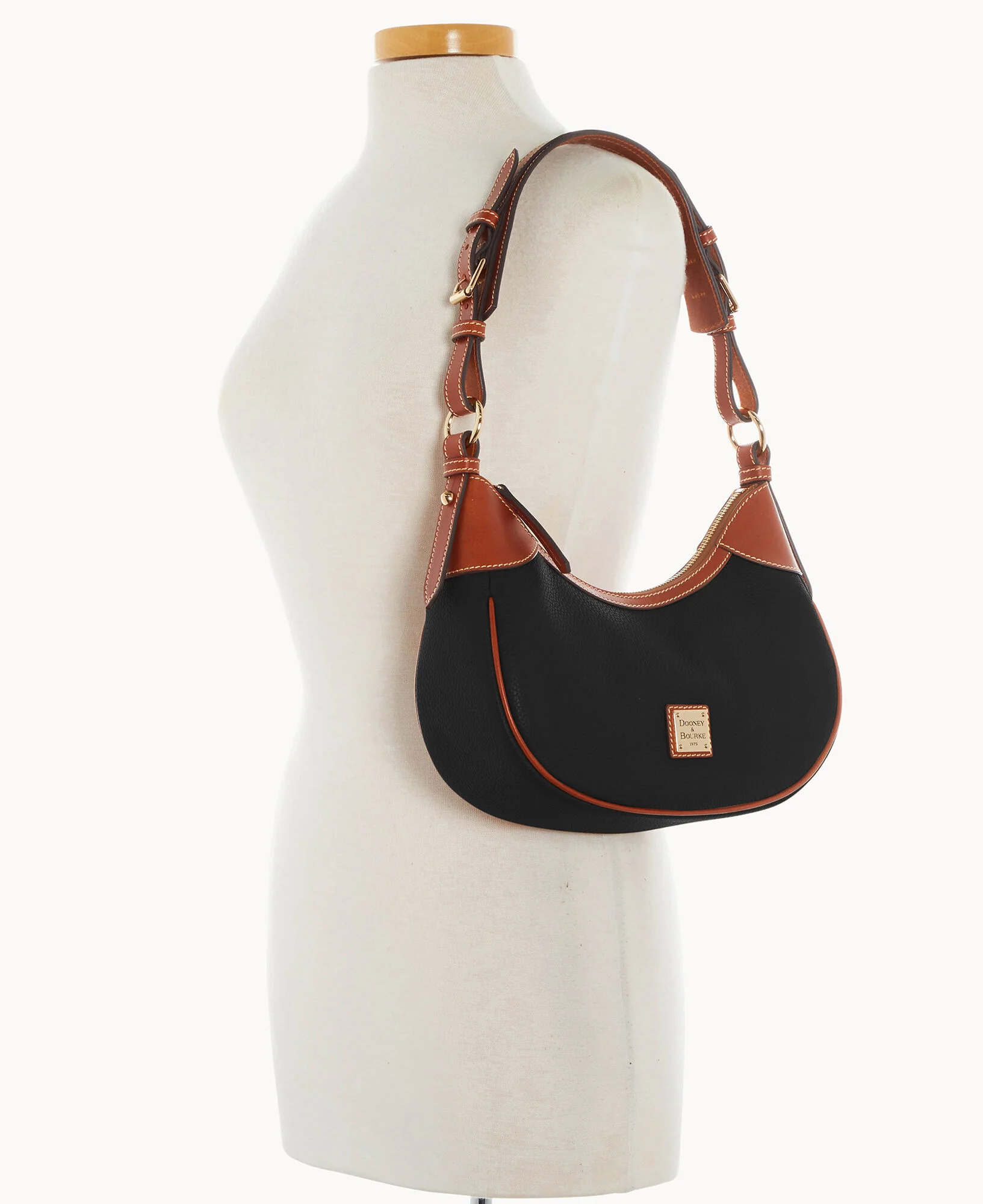 Pebble Grain Small Hobo - Image 7