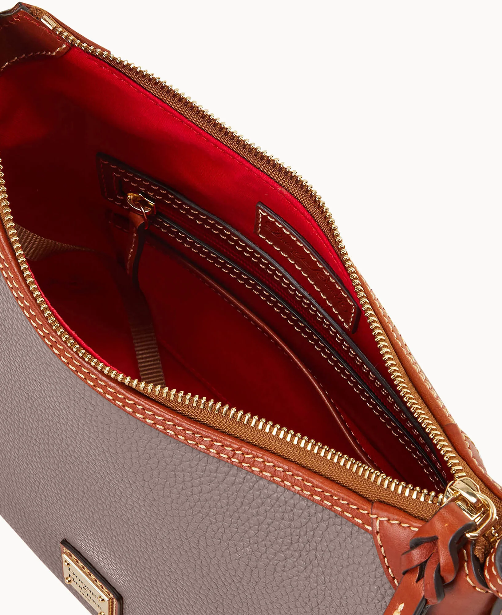 Pebble Grain Small Hobo - Image 18