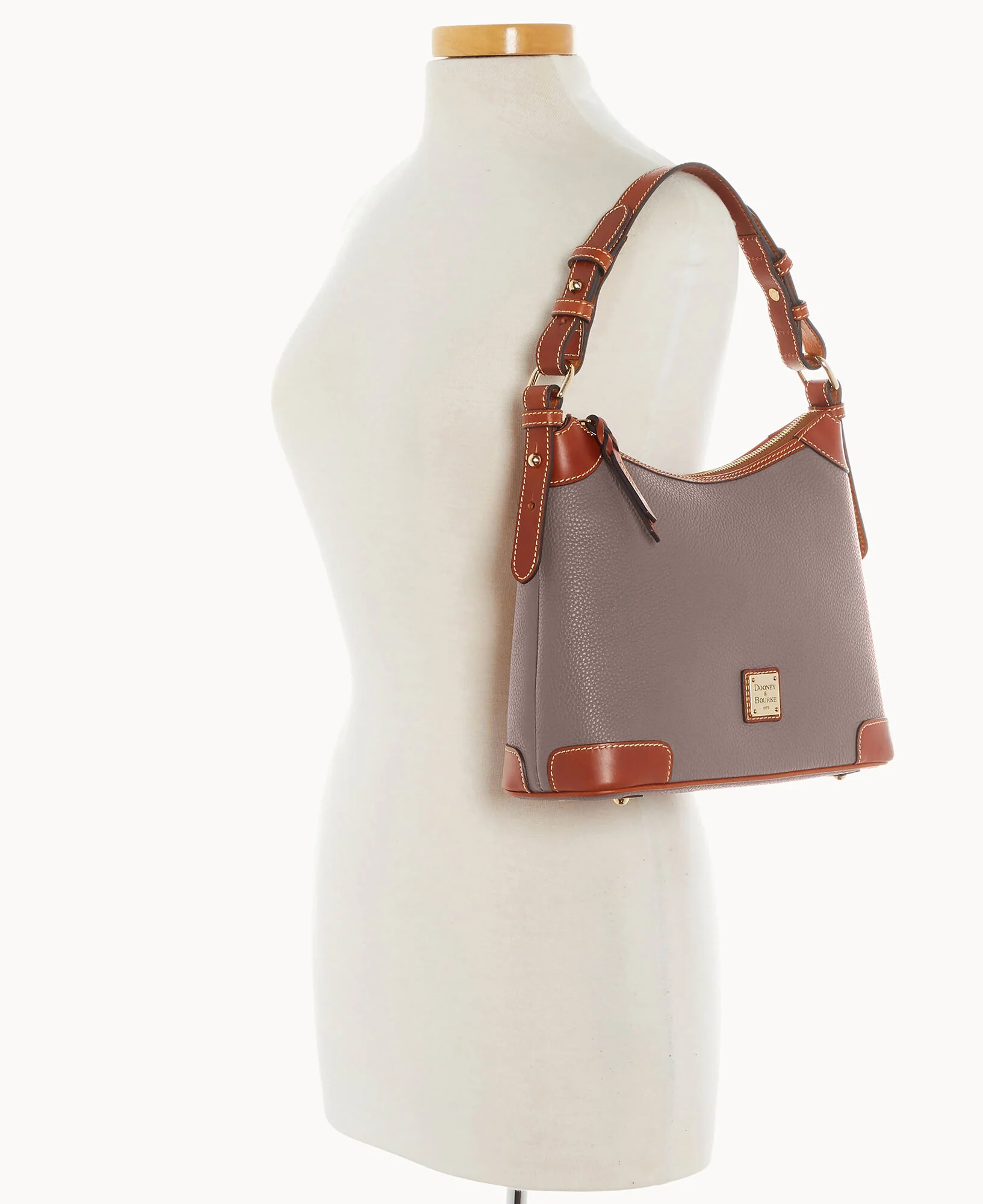 Pebble Grain Small Hobo - Image 19