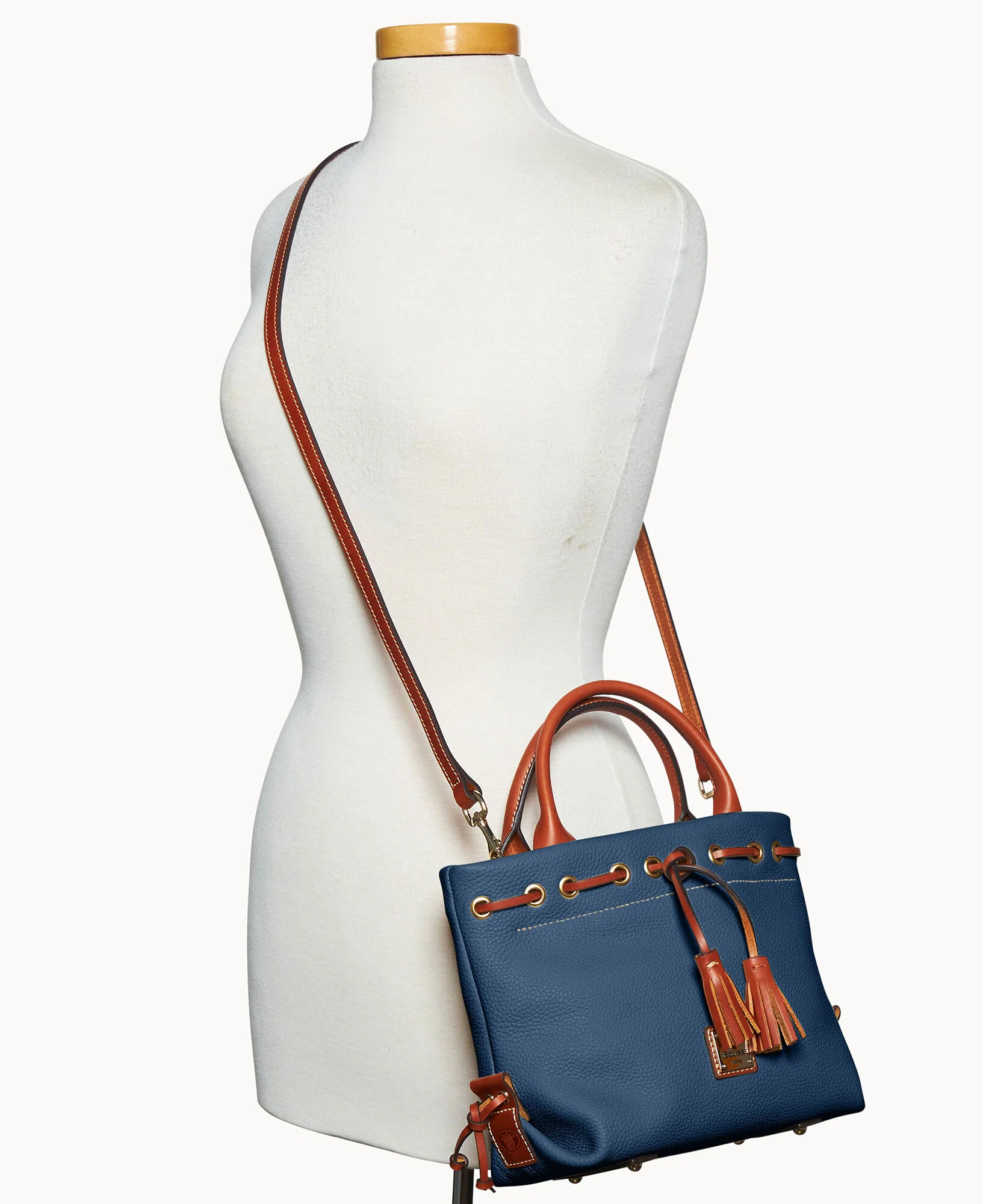 Pebble Grain Tassel Tote - Image 30