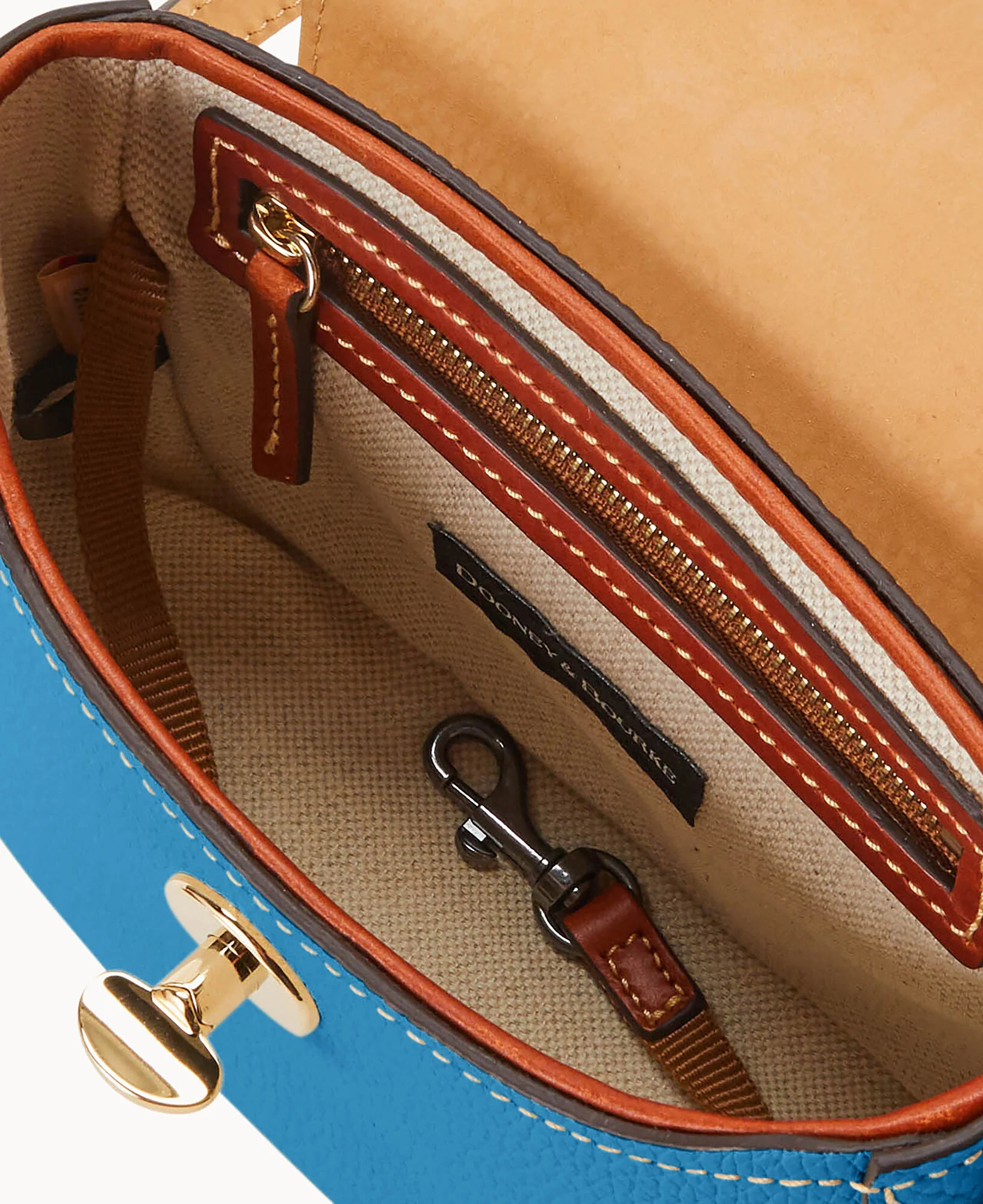 Pebble Turnlock Flap Saddle - Image 65