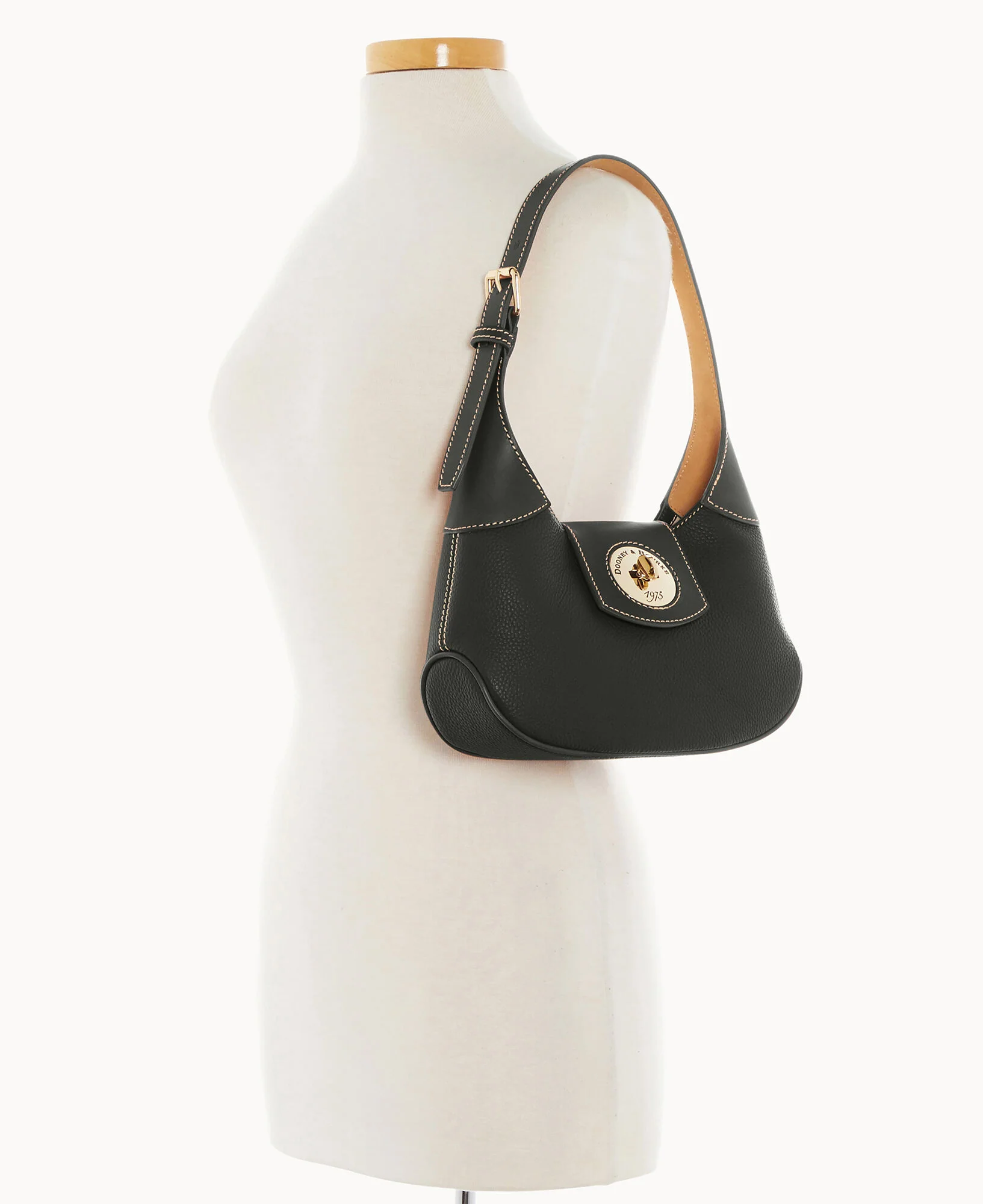 Pebble Turnlock Hobo 26 - Image 34