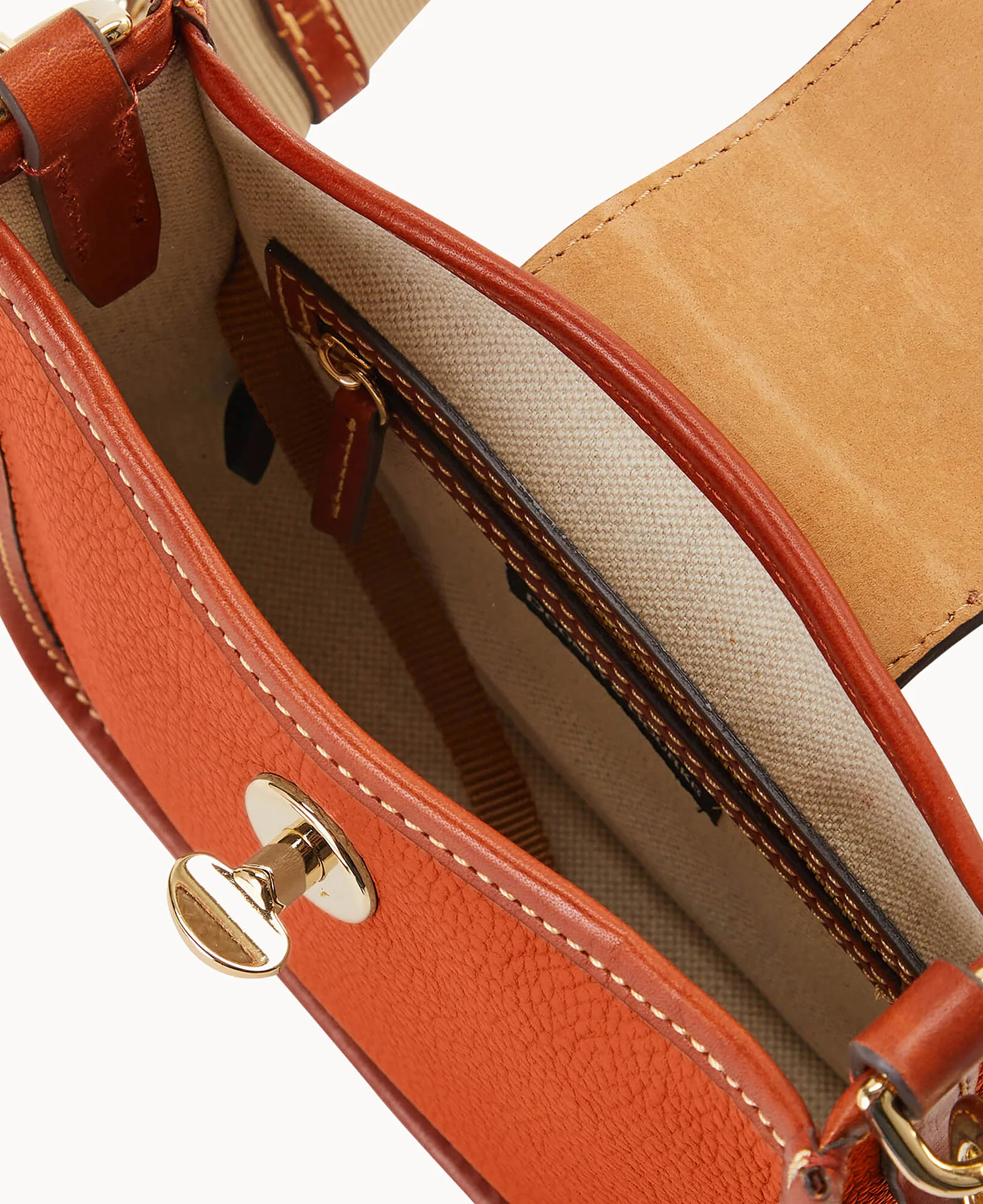 Pebble Turnlock Messenger 20 - Image 69