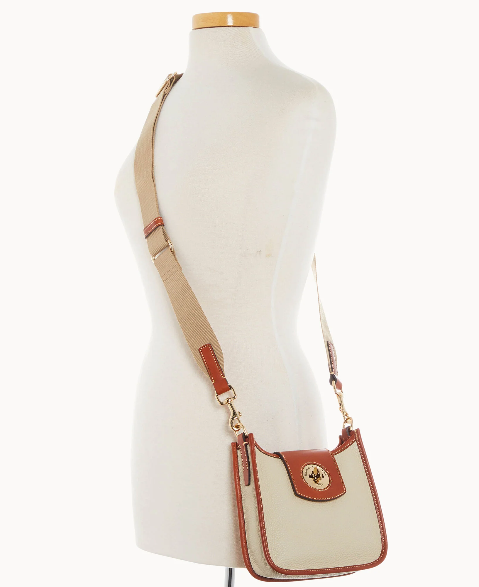 Pebble Turnlock Messenger 20 - Image 91