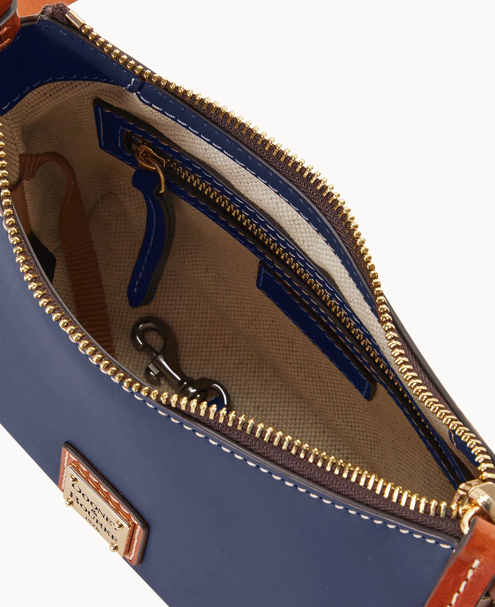 Penrose Crossbody 20 - Image 3