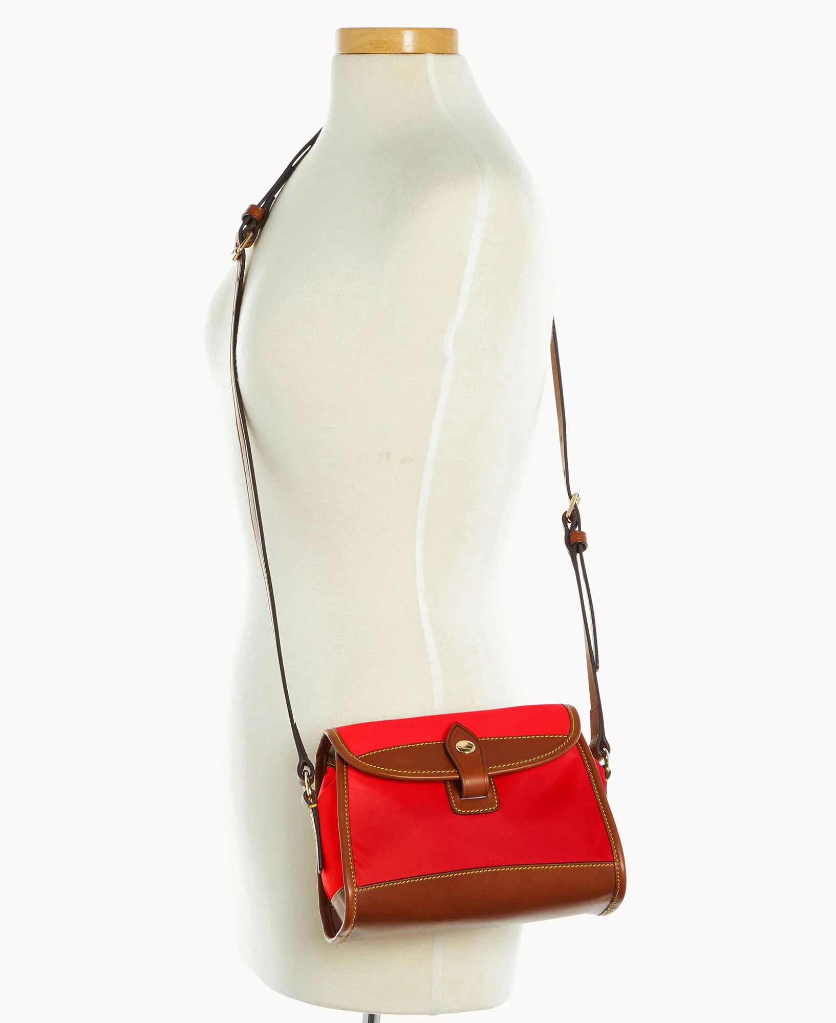 Wayfarer Flap Crossbody - Image 10